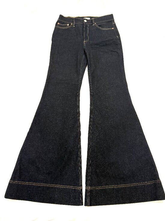Alice + Olivia Denim - Alice + Olivia wide leg flared jeans, mid-rise, size 28 (M).